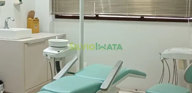 Conjunto Comercial / Sala com 1 Quarto para alugar, 4m² no Zona 01, Maringá