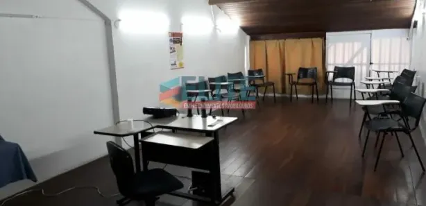 Loja / Salão / Ponto Comercial à venda, 95m² no Porto Novo, Saquarema