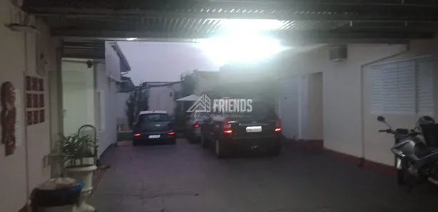 Galpão / Depósito / Armazém à venda, 600m² no Centro, Pederneiras