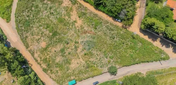 Terreno / Lote / Condomínio à venda, 5000m² no Chácaras Alpina, Valinhos