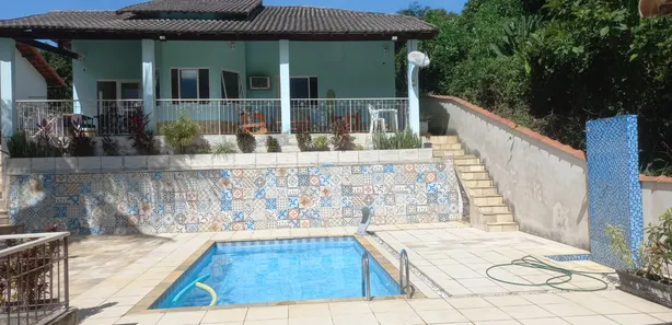 Casa de Condomínio com 2 Quartos para alugar, 120m² no Limoeiro, Guapimirim