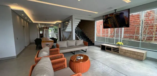 Casa de Condomínio com 5 Quartos à venda, 1000m² no Centro, Corumbá de Goiás