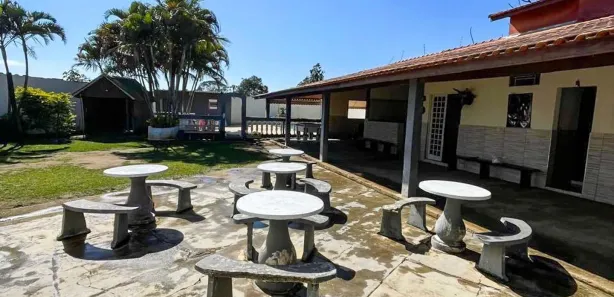 Fazenda / Sítio / Chácara com 3 Quartos para alugar, 450m² no Vila Menino Jesus, Caçapava