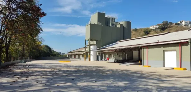 Galpão / Depósito / Armazém com 1 Quarto para alugar, 10000m² no Barbara, Barra Mansa