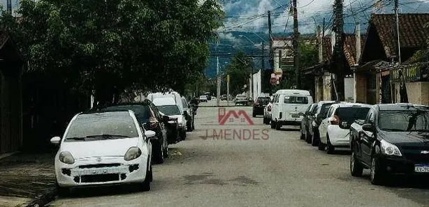 Casa de Condomínio com 2 Quartos para alugar, 68m² no Maracanã, Praia Grande