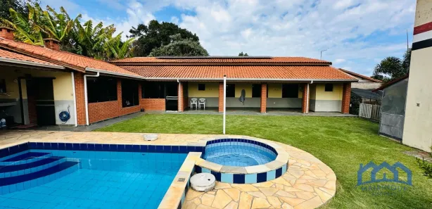Fazenda / Sítio / Chácara com 3 Quartos à venda, 1100m² no , Mairinque