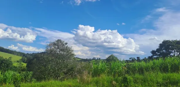 Fazenda / Sítio / Chácara à venda, 6498m² no Arataba, Louveira