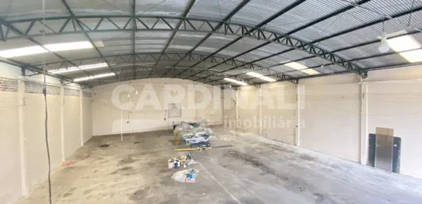 Galpão / Depósito / Armazém para alugar, 730m² no Jardim Novo Horizonte, São Carlos