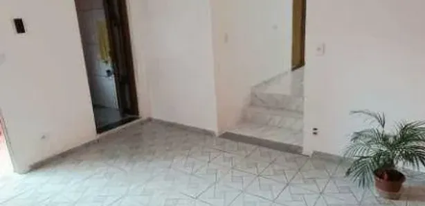 Casa com 2 Quartos para alugar, 50m² no Taboão, Diadema