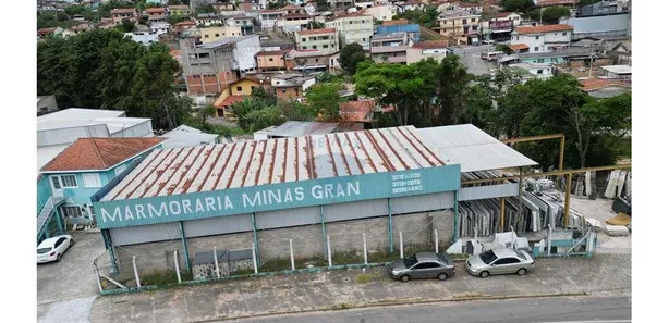 Galpão / Depósito / Armazém à venda, 3000m² no Parque Primavera, Poços de Caldas