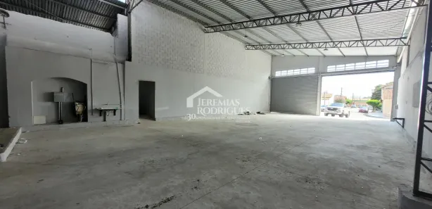 Galpão / Depósito / Armazém para alugar, 950m² no Chácara da Galega, Pindamonhangaba