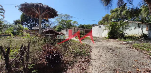 Fazenda / Sítio / Chácara com 2 Quartos à venda, 1174m² no Várzea das Moças, São Gonçalo