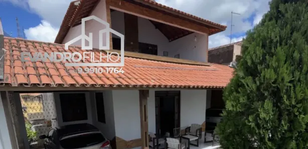 Casa com 4 Quartos para alugar, 240m² no Centro, Campina Grande