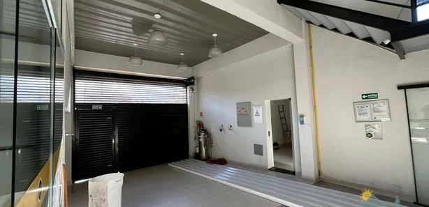 Galpão / Depósito / Armazém para venda ou aluguel, 434m² no Vila Amélia, São Sebastião