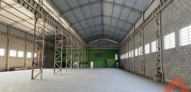 Galpão / Depósito / Armazém à venda, 3000m² no Centro, Embu-Guaçu