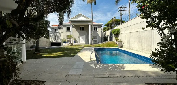 Casa com 4 Quartos para venda ou aluguel, 430m² no Jardim Leonor, São Paulo