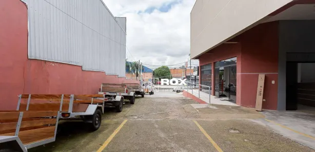 Prédio Inteiro à venda, 298m² no Boqueirão, Curitiba