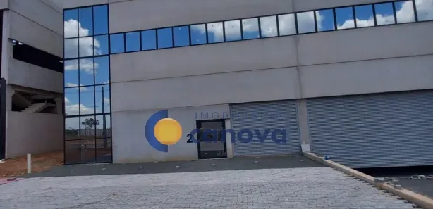 Galpão / Depósito / Armazém para venda ou aluguel, 1232m² no Cascata, Paulínia