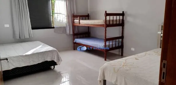 Fazenda / Sítio / Chácara com 4 Quartos à venda, 380m² no Rio Abaixo, Jacareí