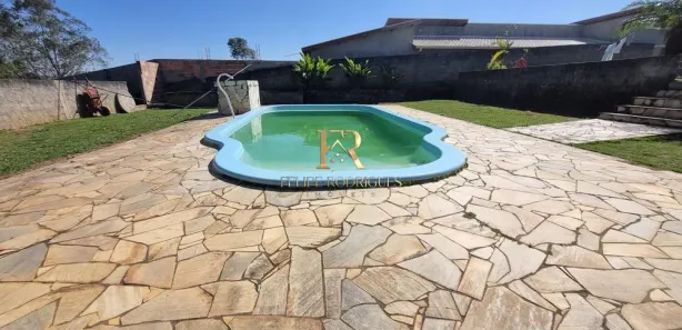 Fazenda / Sítio / Chácara com 2 Quartos à venda, 223m² no Centro, Guararema