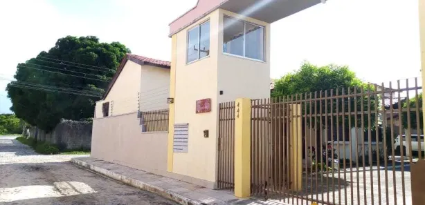 Casa de Condomínio com 2 Quartos para alugar, 56m² no Itapoã, Caucaia