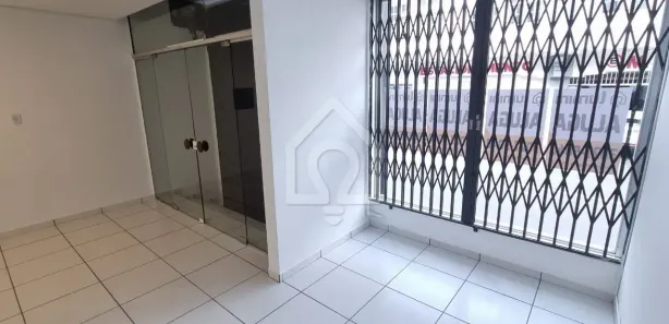 Loja / Salão / Ponto Comercial para alugar, 100m² no Centro, Ponta Grossa