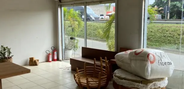 Loja / Salão / Ponto Comercial à venda, 450m² no Busca Vida (Abrantes), Camaçari