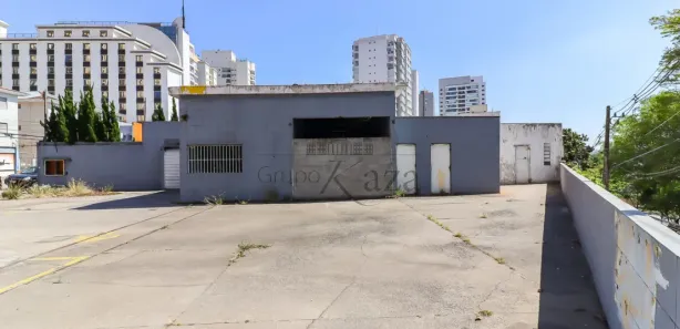 Terreno / Lote / Condomínio para alugar, 582m² no Campo Belo, São Paulo