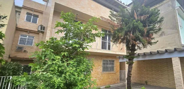 Casa com 4 Quartos para venda ou aluguel, 400m² no Centro, Nilópolis