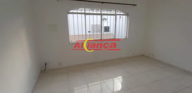 Casa com 2 Quartos para alugar, 100m² no Jardim Aliança, Guarulhos