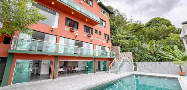 Casa de Condomínio com 6 Quartos para alugar, 704m² no Marapé, Santos