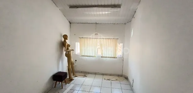 Loja / Salão / Ponto Comercial à venda, 213m² no Centro, Limeira