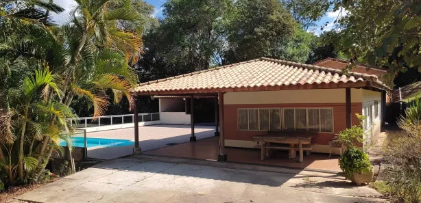 Fazenda / Sítio / Chácara com 5 Quartos à venda, 33000m² no Pinhões, Santa Luzia