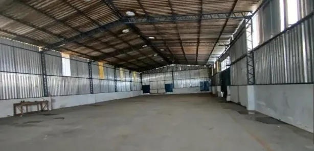 Galpão / Depósito / Armazém para alugar, 800m² no Crespo, Manaus