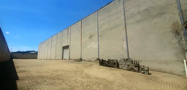 Galpão / Depósito / Armazém à venda, 2331m² no Parque Bom Retiro, Paulínia