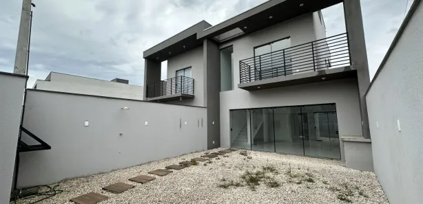 Casa com 3 Quartos para alugar, 108m² no Itacolomi, Balneário Piçarras