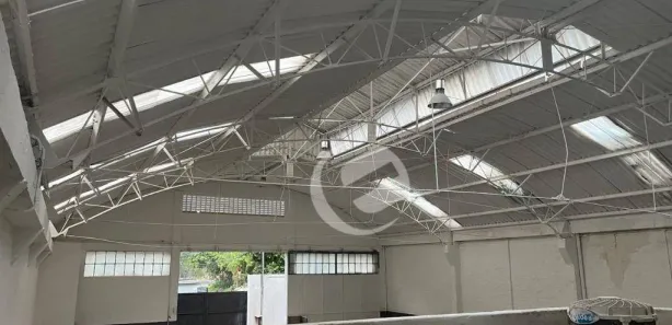 Galpão / Depósito / Armazém para venda ou aluguel, 3700m² no Campestre, Santo André