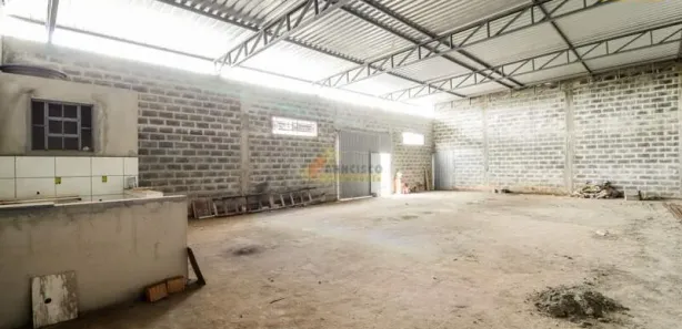 Galpão / Depósito / Armazém à venda, 400m² no Santos Dumont, Divinópolis