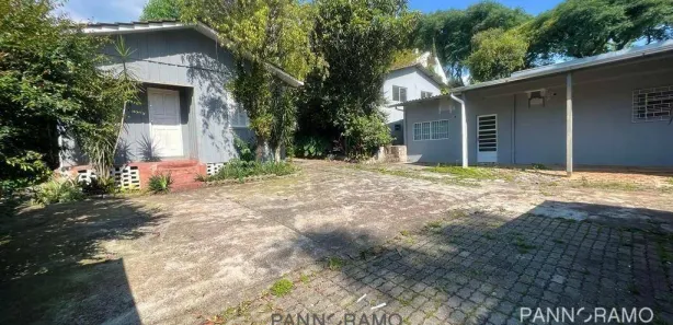 Casa Comercial para alugar, 299m² no Campina do Siqueira, Curitiba