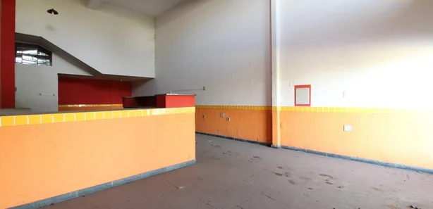 Loja / Salão / Ponto Comercial à venda, 75m² no Centro, Divinópolis