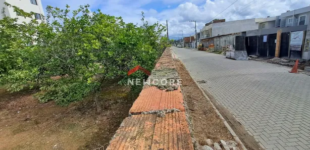 Terreno / Lote / Condomínio à venda, 528m² no Itacolomi, Balneário Piçarras
