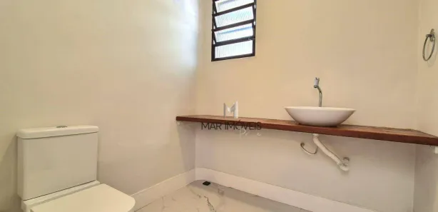 Casa de Condomínio com 3 Quartos para alugar, 210m² no Balneário Praia do Pernambuco, Guarujá