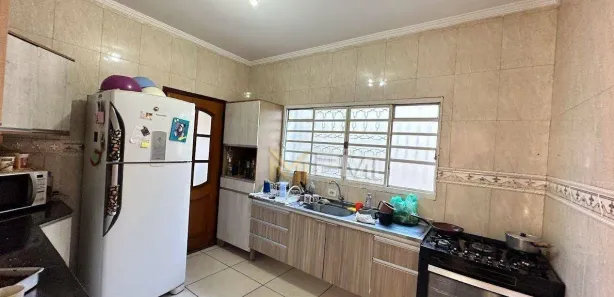 Sobrado com 4 Quartos para venda ou aluguel, 350m² no Remanso Campineiro, Hortolândia
