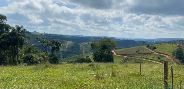 Terreno / Lote / Condomínio à venda, 600m² no , Joanópolis