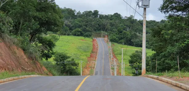 Terreno / Lote / Condomínio à venda, 1400m² no Centro, Pedro Leopoldo