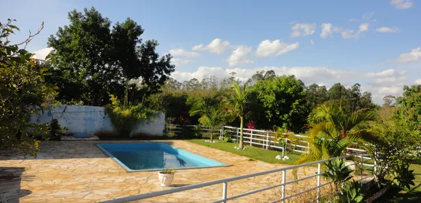 Fazenda / Sítio / Chácara com 2 Quartos à venda, 10000m² no Centro, Ibiporã