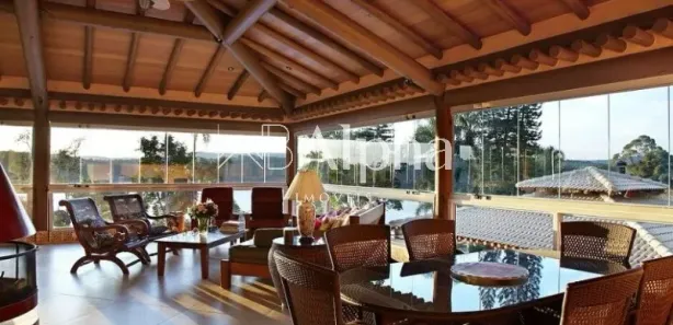 Fazenda / Sítio / Chácara com 7 Quartos à venda, 1200m² no Ibiúna, Ibiúna