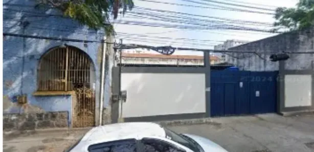 Galpão / Depósito / Armazém para venda ou aluguel, 600m² no Vila Iara, São Gonçalo