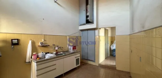 Loja / Salão / Ponto Comercial com 3 Quartos para venda ou aluguel, 220m² no Centro, Araraquara
