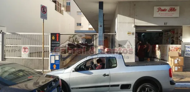 Loja / Salão / Ponto Comercial para alugar, 237m² no Centro, Itu